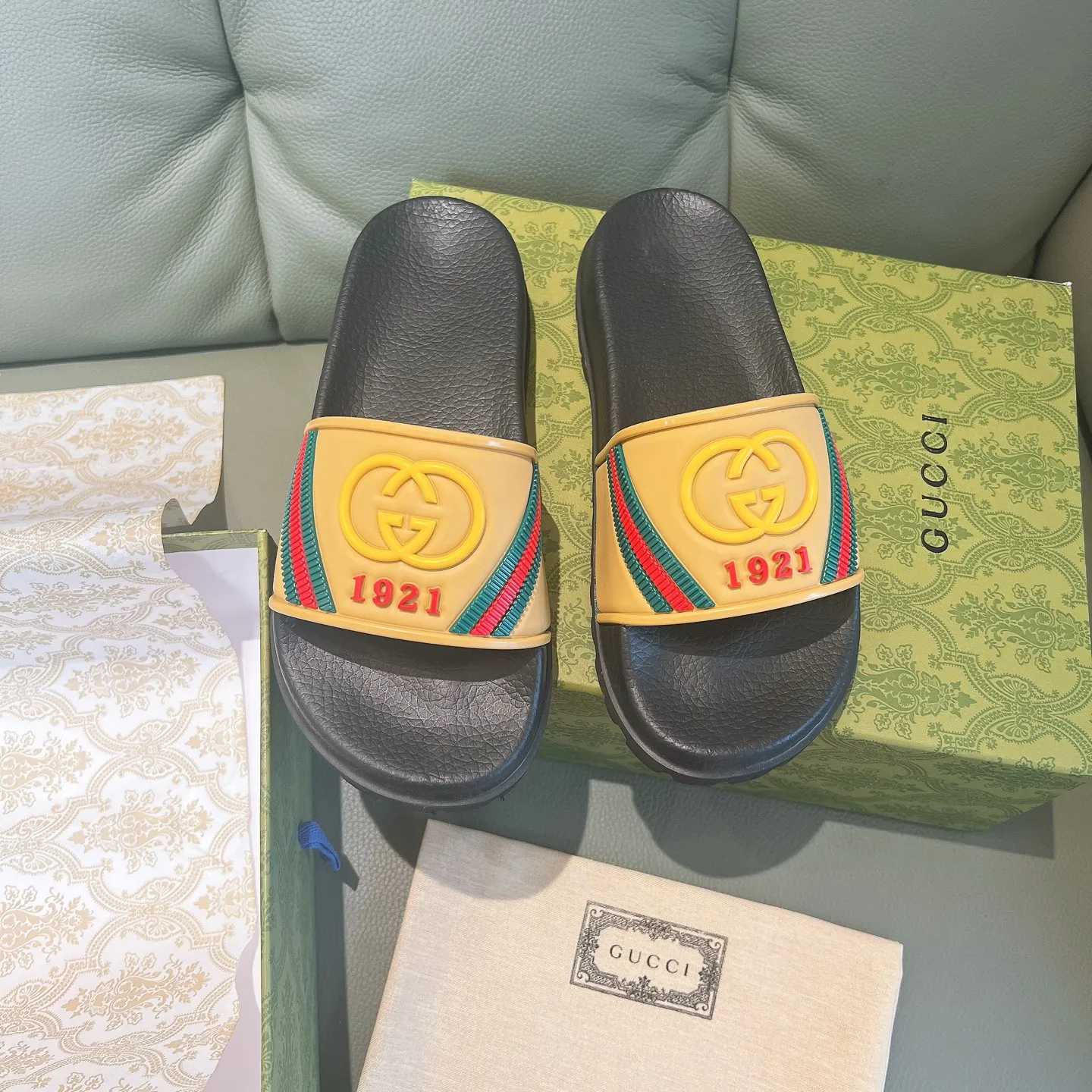 Men's Men's Shoes 130🐮🐮Gucci Gucci Slippers Gucci 2024 latest beach sandals slippers Original molding double G LOGO Original molding consistent Outsole: Men's Men's Shoes u double-layer outsole Size: 35-46